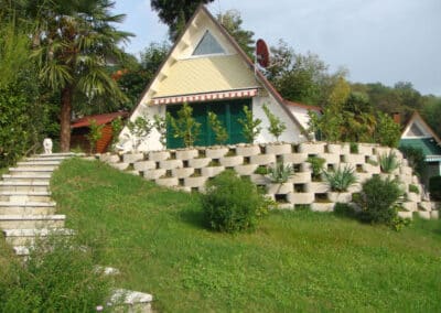 Nicht alle Häuser sind für Gehbehinderte leicht erreichbar