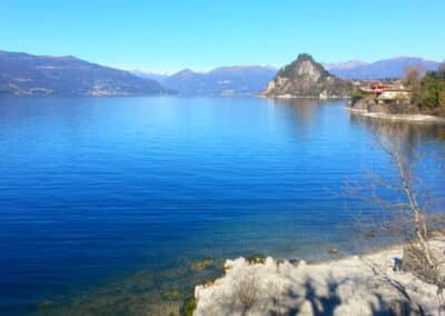 Am Seeufer des Lago Maggiore