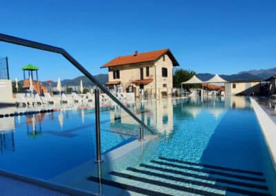 Der großzügige Schwimmerbereich