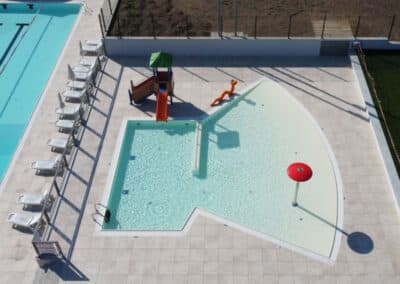 Luftaufnahme des Nichtschwimmerbereichs im Villaggio Olandese